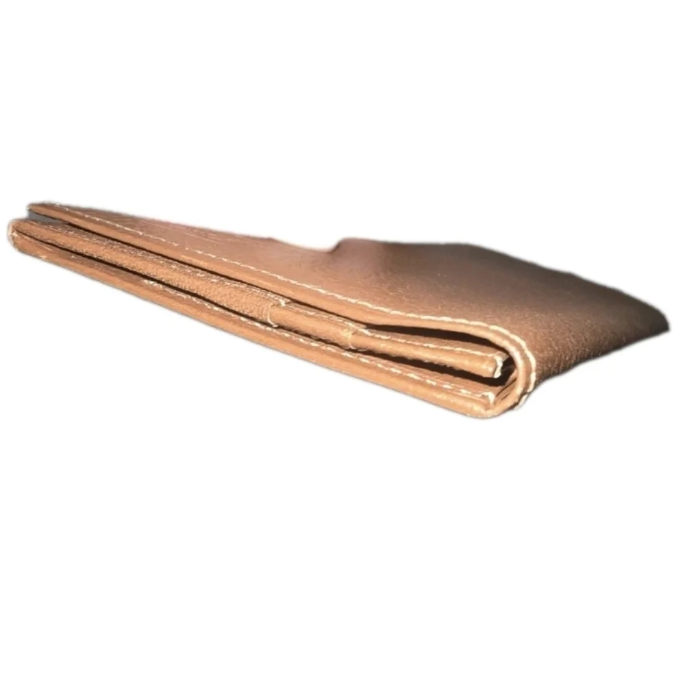 LIKE NEW - Burberry Tan Leather Wallet